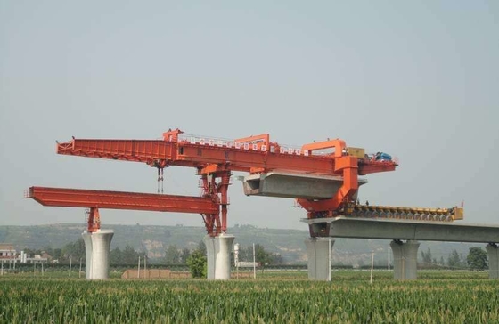 Estrada de ferro de alta velocidade 250-300 Ton Bridge Erecting Machine Continuous