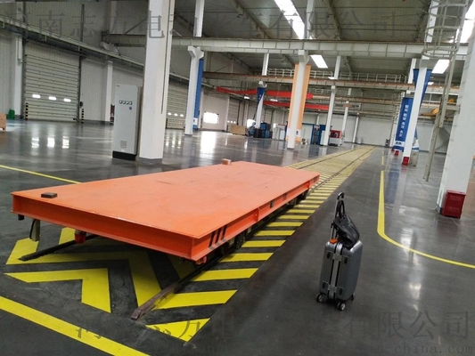Carrinho de carga poderosa Para a máquina Movendo 360 graus Girando 30t Carrinho plano elétrico Trackless